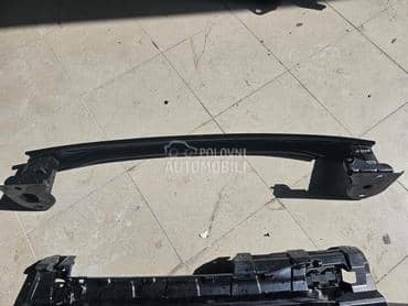 sina zadnjeg branika za BMW 315, 316, 318 ... od 2010. do 2015. god.