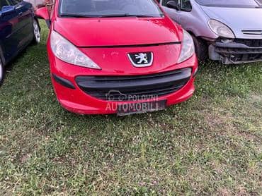 branik za Peugeot 207