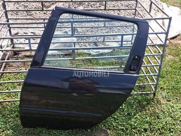 zadnja leva vrata crna SW za Peugeot 206