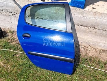 zadnja leva vrata plava za Peugeot 206