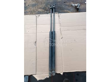 Amortizer za gepek za Ford Focus od 1998. do 2004. god.