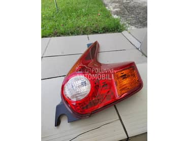 stop svetlo desno za Nissan Juke od 2010. do 2019. god.