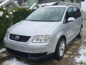 Volkswagen Touran -  kompletan auto u delovima