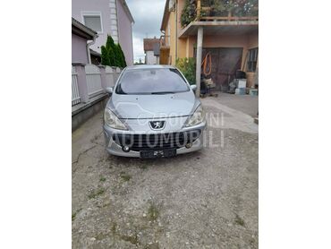 Prednjica za Peugeot 307 od 2001. do 2007. god.