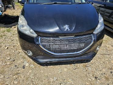 Peugeot 208 -  kompletan auto u delovima