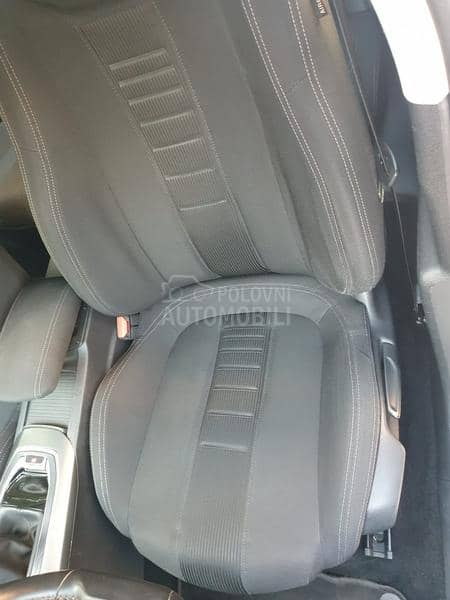 Peugeot 308 1.6 eHDI ALLURE