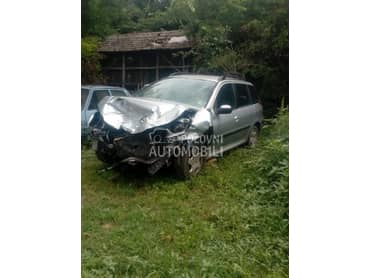 Peugeot 206 -  kompletan auto u delovima