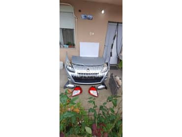 Branic far hauba krila za Renault Clio od 2009. do 2013. god.