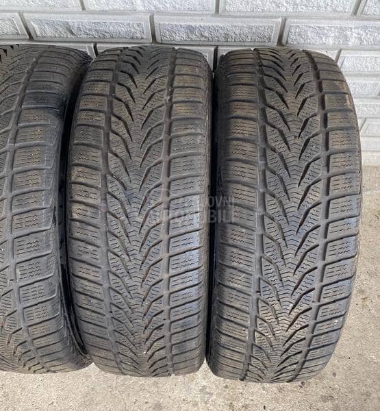 Ostalo 215/60 R16 Zimska