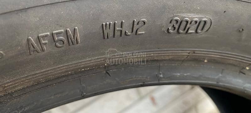 Ostalo 215/60 R16 Zimska