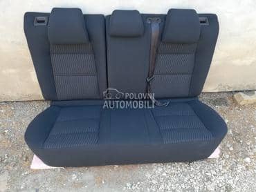 Zadnja sedišta sa pojasevima za Peugeot 308 od 2014. do 2022. god.