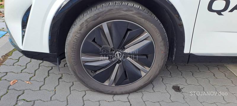 Nissan Qashqai 158CVT 4WD TEKNA CL