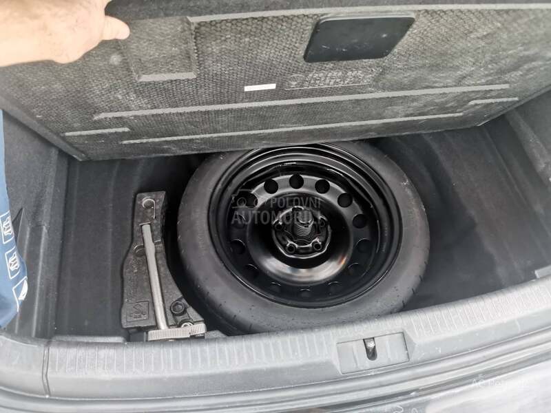 Volkswagen Golf 7 1.6 TDI COMFORTLINE