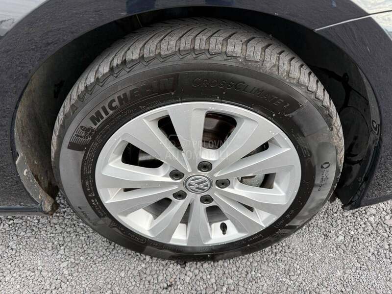Volkswagen Golf 7 1.6 TDI COMFORTLINE