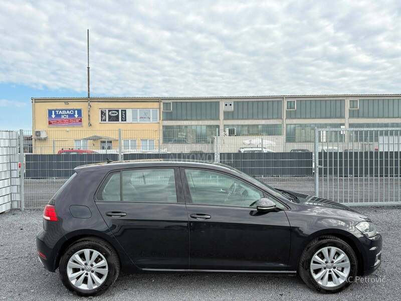 Volkswagen Golf 7 1.6 TDI COMFORTLINE