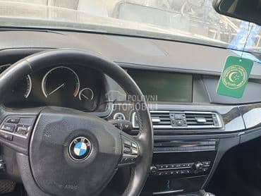Instrument tabla sa head ap za BMW Serija 7 od 2009. do 2013. god.