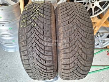 Semperit 215/65 R17 Zimska