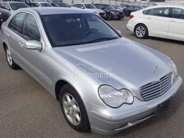 Mercedes Benz C 200 W203 -  kompletan auto u delovima