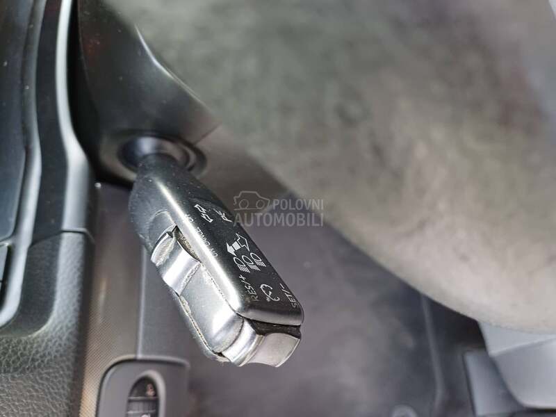 Volkswagen Golf 5 1.9 tdi
