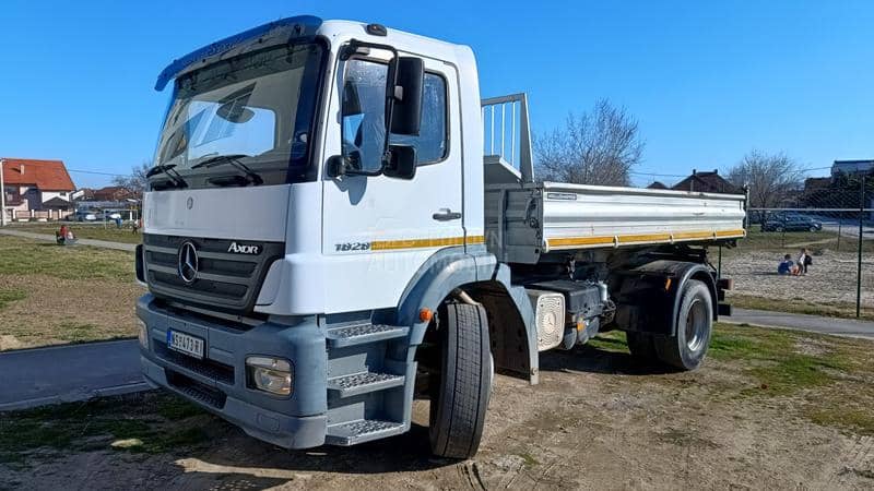 Mercedes Benz AXOR  1828 MEILLER KIPPER