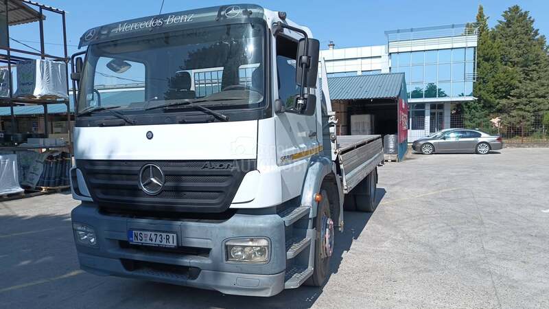 Mercedes Benz AXOR  1828 MEILLER KIPPER