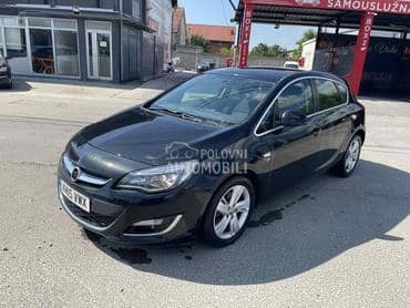 Opel Astra J -  kompletan auto u delovima