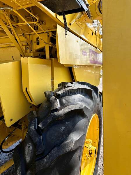 New Holland 8030