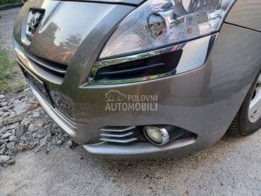 BRANIK PREDNJI za Peugeot 5008 od 2009. do 2014. god.