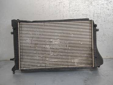 INTERKULER za Volkswagen Golf 5