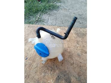 Posuda za vodu za Volkswagen Golf 5