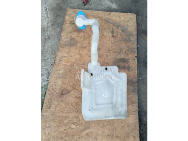 Posuda za tecnost od brisaca za Volkswagen Golf 5