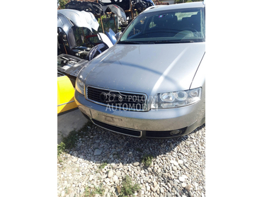 Audi A4 -  kompletan auto u delovima