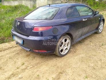 Levo krilo za Alfa Romeo GT