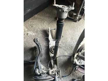 Zadnji amortizer W176 za Mercedes Benz A Klasa