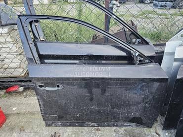 Prednja desna vrata za Škoda Superb od 2015. do 2023. god.