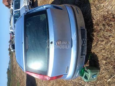 Gepek vrata za Fiat Punto