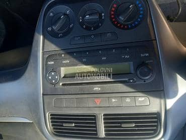 cd radio za Fiat Grande Punto