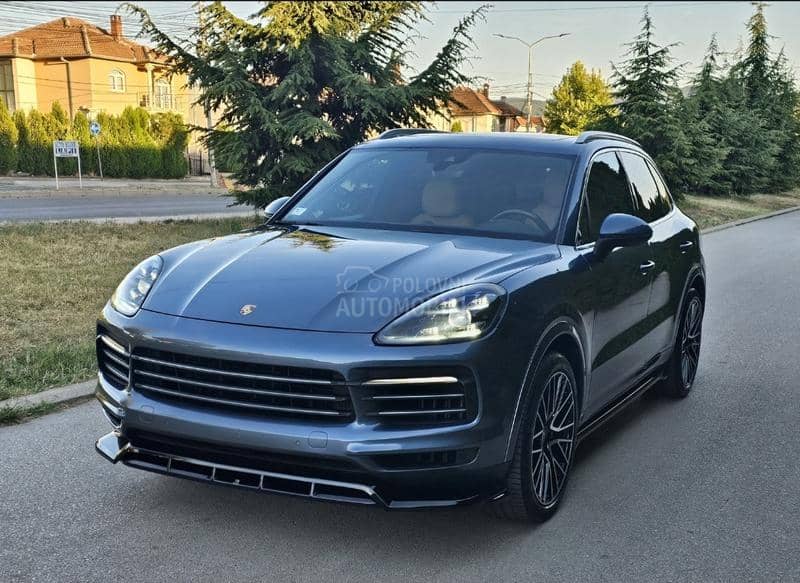 Porsche Cayenne S Sport-Chrono
