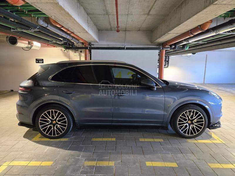 Porsche Cayenne S Sport-Chrono