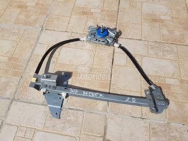 Ručni podizač zadnji desni za Peugeot 307