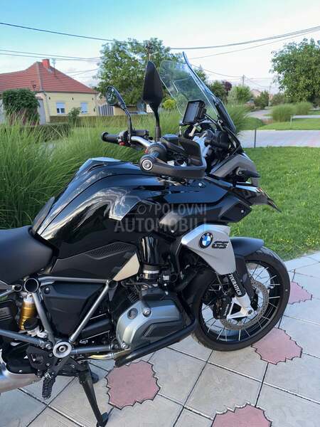 BMW R 1200 gs triple black