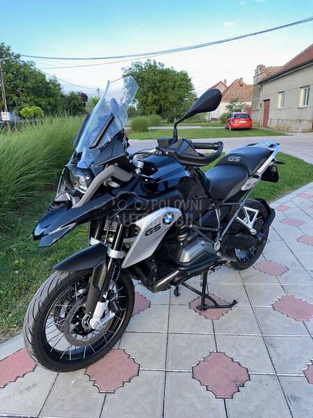BMW R 1200 gs triple black