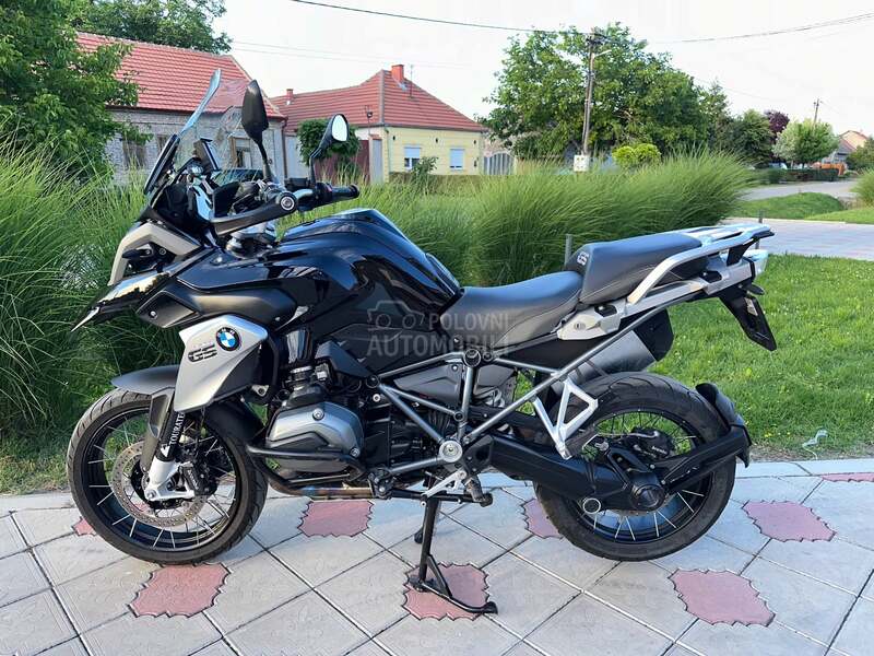 BMW R 1200 gs triple black