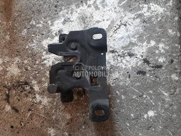 brava prednje haube za Audi A4 od 1995. do 2001. god.