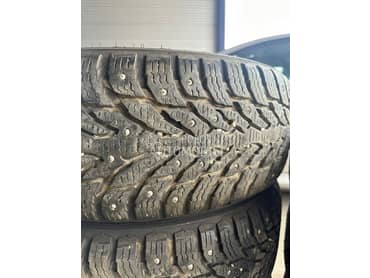 Nokian 215/60 R17 Zimska