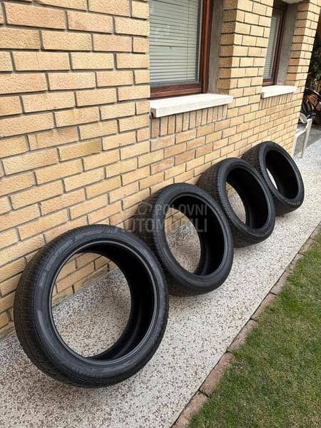 Dunlop 255/45 R20 Zimska