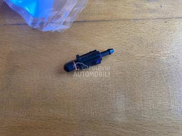 prskalica zadnjeg stakla za Opel Zafira od 2011. do 2016. god.