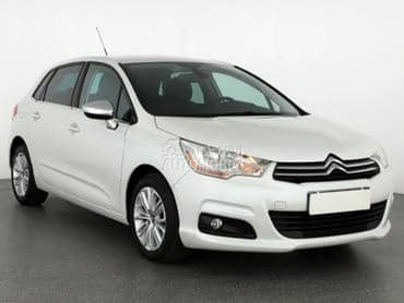 Citroen C4 -  kompletan auto u delovima