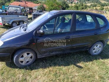 Renault Scenic 1.6 2003. god. -  kompletan auto u delovima