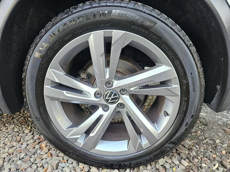 Volkswagen Tiguan 2.0 Black Rline